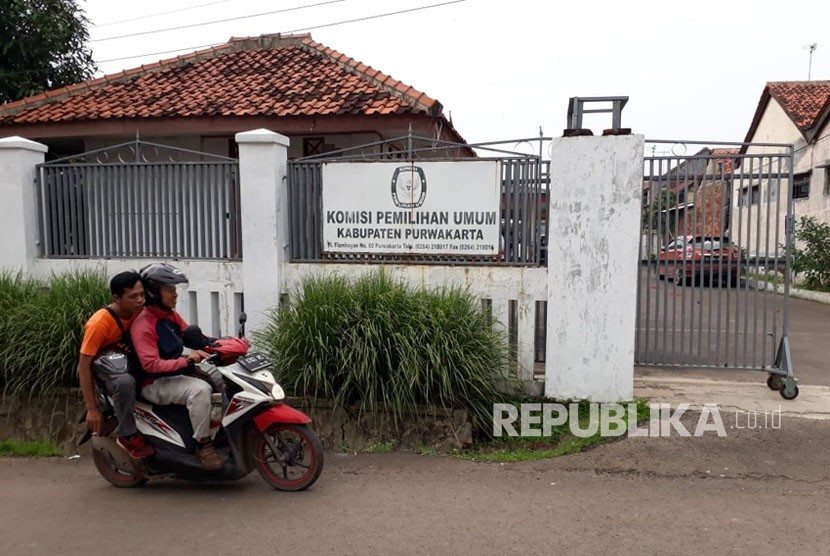 Kantor KPU Purwakarta, Jl Flamboyan, Kelurahan Nagri Kaler, Kecamatan Purwakarta.