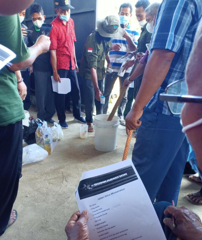 Kantor Perwakilan (KPw) Bank Indonesia (BI) Solo memberikan pelatihan mengenai pertanian ramah lingkungan kepada klaster padi binaan di wilayah Solo Raya, Selasa-Kamis (23-25/3).