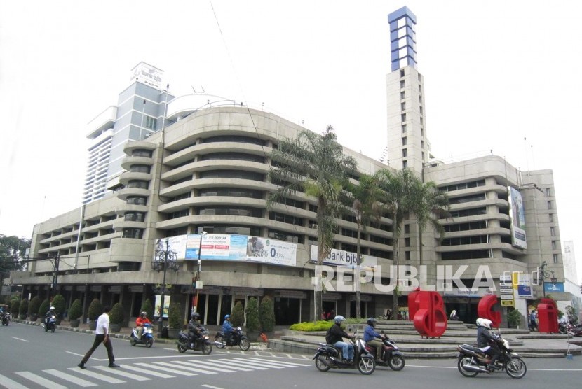 Kantor Pusat Bank BJB (Republika/Edi Yusuf)
