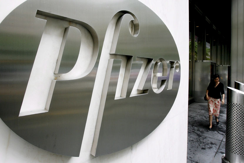   Kantor pusat Pfizer Inc. di New York, Amerika Serikat.(EPA/Justin Lane)
