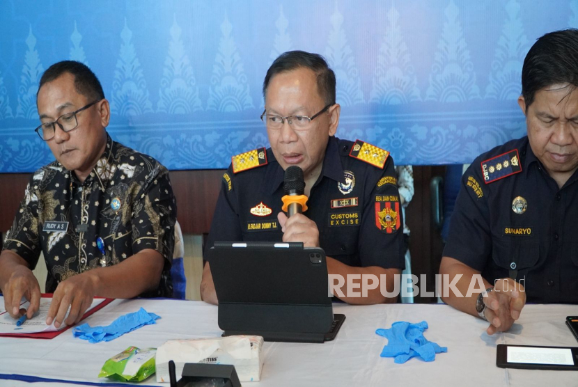 Kantor Wilayah (Kanwil) Bea Cukai Bali, NTB, NTT (Bali Nusra) bersama Badan Narkotika Nasional (BNN) Provinsi Bali menggelar konferensi pers pengungkapan sejumlah kasus narkoba periode Juni hingga Juli 2025, di Kantor BNN Provinsi Bali.