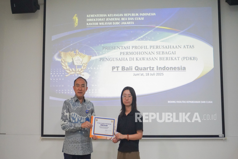 Kantor Wilayah (Kanwil) Bea Cukai Jakarta resmi memberikan izin fasilitas kawasan berikat kepada PT Bali Quartz Indonesia pada Jumat (18/7/2025) dan PT ElectronParts Technology Indonesia pada Senin (21/7/2025).