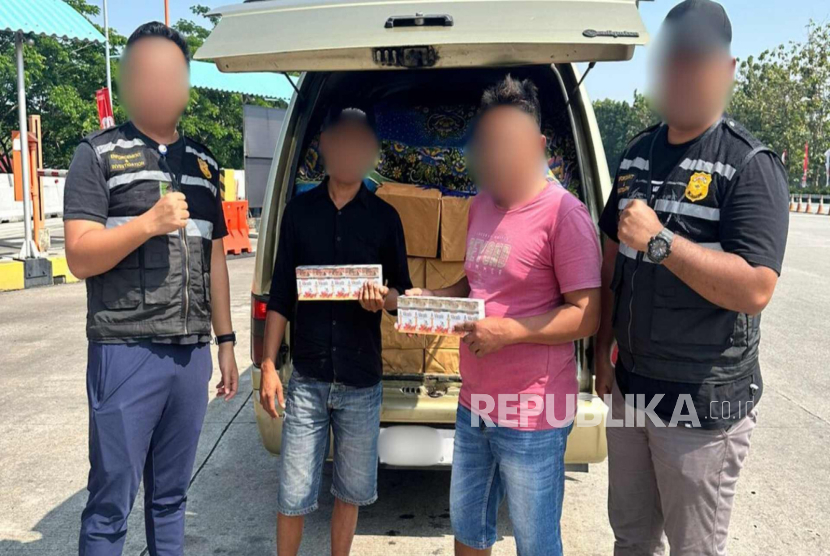 Bea Cukai Sita 606 Ribu Batang Rokok Ilegal di Gerbang Tol Banyumanik