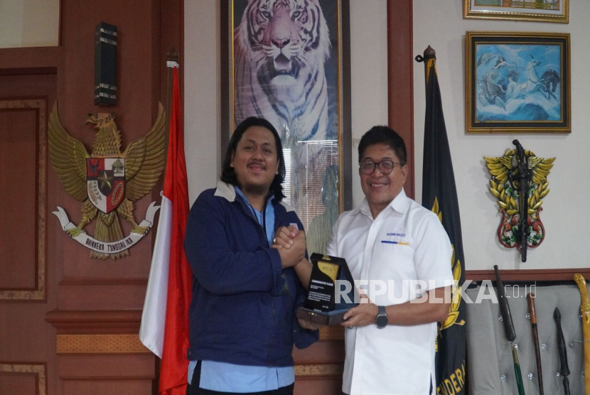 Kanwil Bea Cukai Jatim II Terima Penghargaan dari KT&G Corporation Atas Pelayanan Berkelanjutan