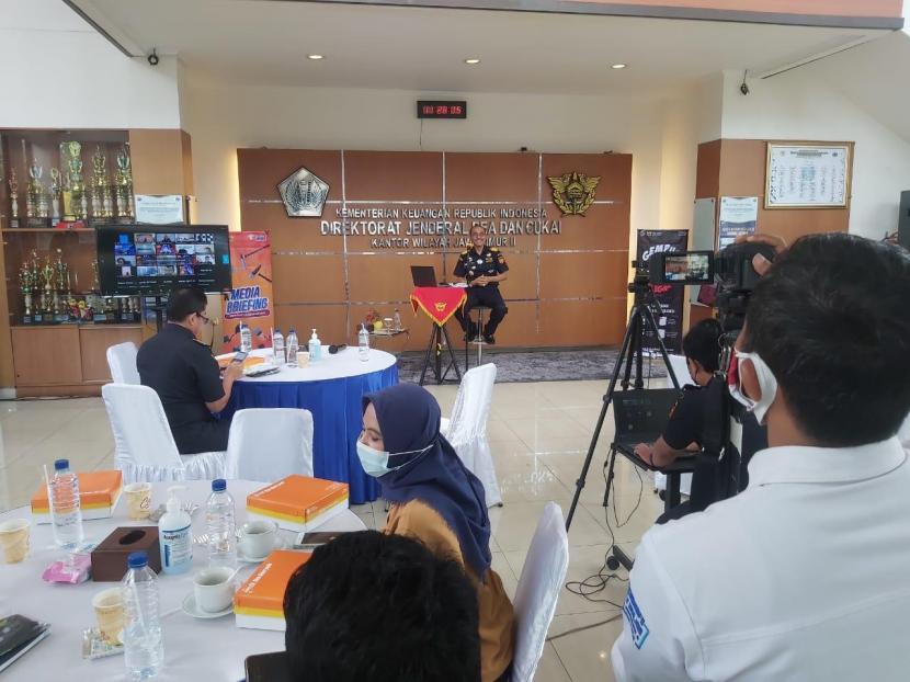 Kanwil Bea Cukai Jawa Timur (BC Jatim) II melakukan media briefing di Kota Malang, Selasa (21/12). 