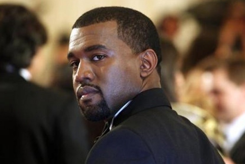 Majalah Forbes menulis total kekayaan Kanye West hanya 1,3 miliar dolar AS (Foto: rapper Kanye West)
