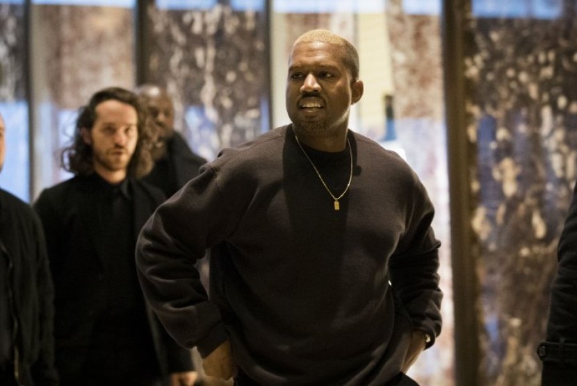 Kanye West sudah ajukan perubahan namanya secara hukum.