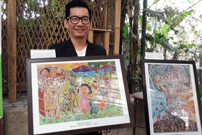 Kao Indonesia, menggelar Pameran Lukisan Anak Indonesia dengan tema Let’s Eco Together di Saung Angklung Udjo, Kota Bandung pada 19-25 Agustus 2019.