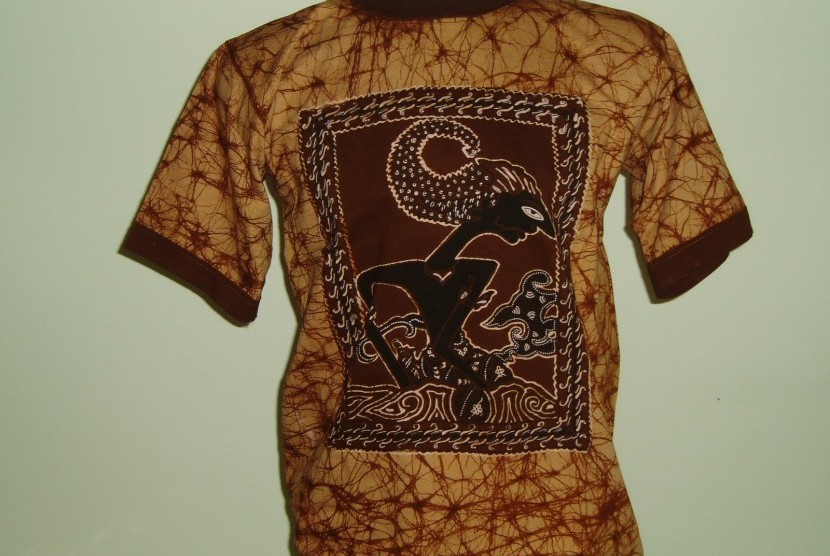  Kaos  Bermotif  Tradisional Dicari Wisatawan Republika Online