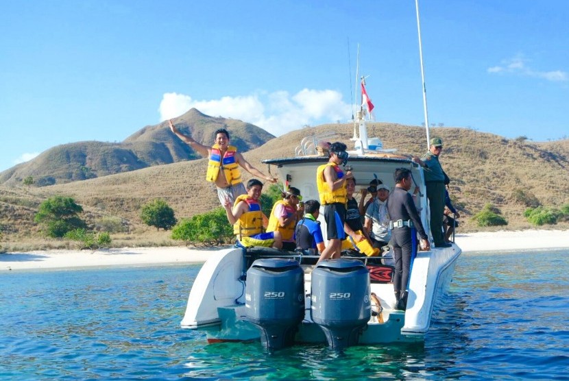 Pemandangan Taman Nasional Komodo.