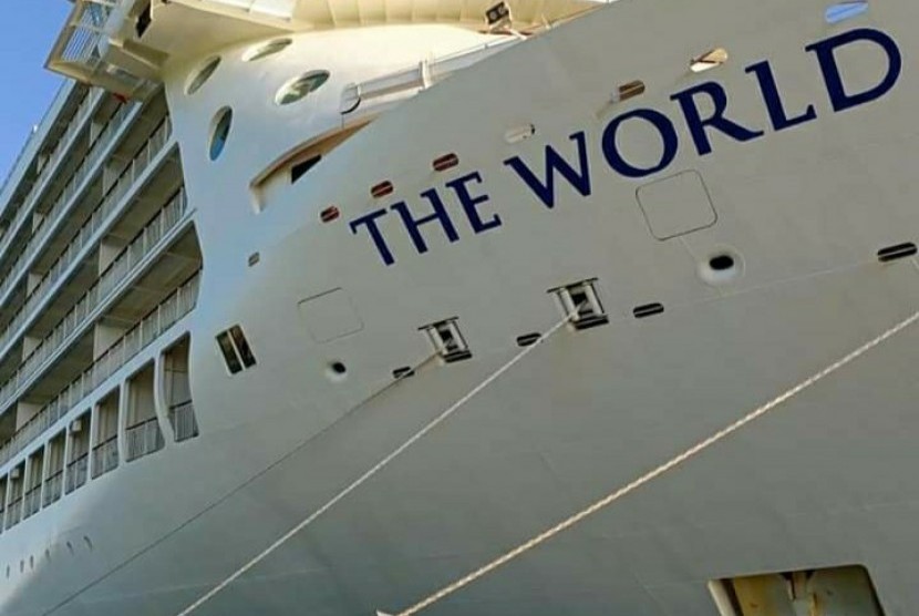Kapal Cruise MV. The World 