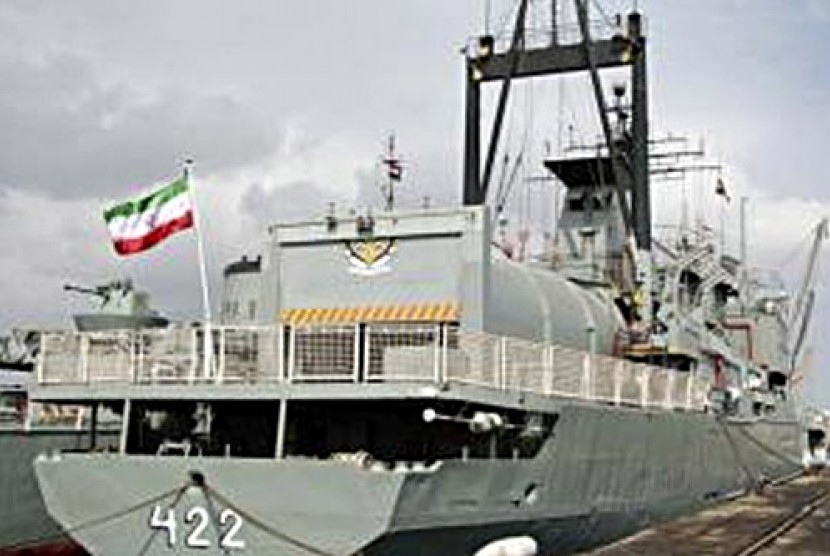 Kapal milik Angkatan Laut Iran.