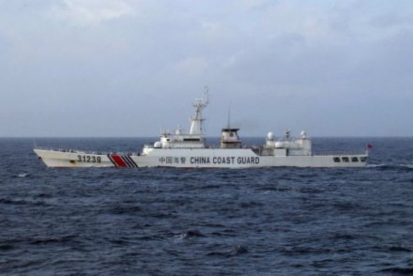 Kapal patroli Cina di Laut Cina Selatan (ilustrasi). Kapal-kapal milik milisi maritim Cina mendekati daerah tempat latihan angkatan laut India dan negara-negara ASEAN di Laut Cina Selatan, Senin (8/5/2023).