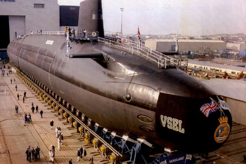 Kapal selam nuklir Inggris