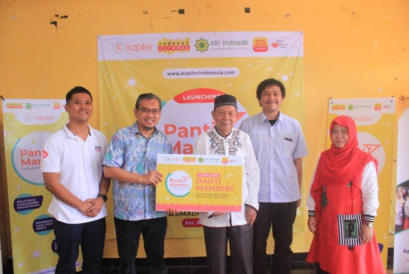 Kapiler Indonesia bersama ZIS Indosat meresmikan Panti Asuhan Muhammadiyah Darul Ilmi Depok, Jawa Barat, Jumat (13/4), sebagai penerima manfaat program terbaru Kapiler yakni, Panti Mandiri. 
