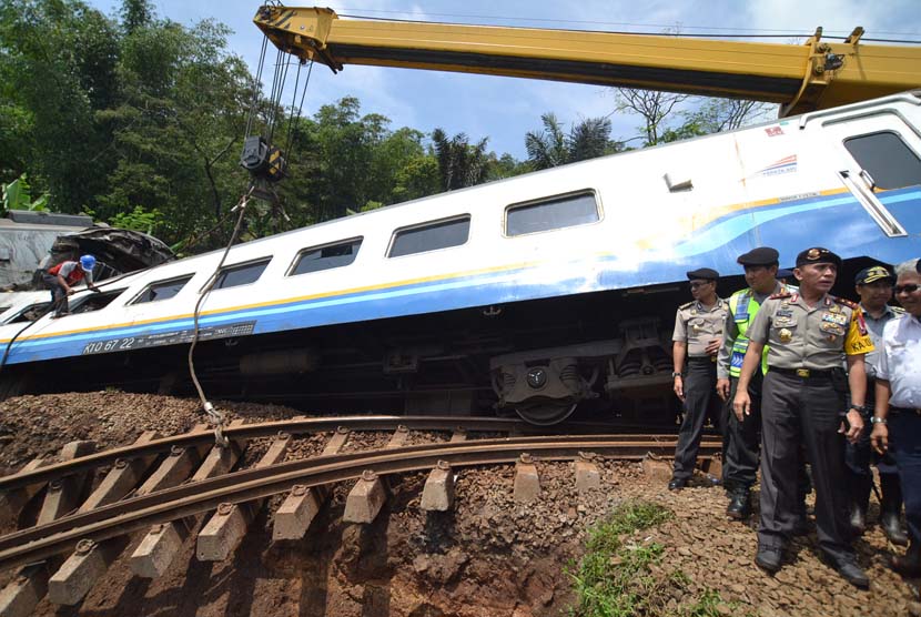 Insiden KRL dan Truk di Tangerang, KAI Imbau Masyarakat Lebih Tertib di Perlintasan
