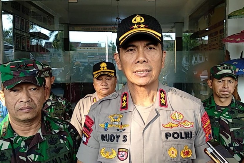 Kapolda Jabar Irjen Pol Rudy Sufahriadi mengunjungi Polres Tasikmalaya Kota, Jumat (17/5). 