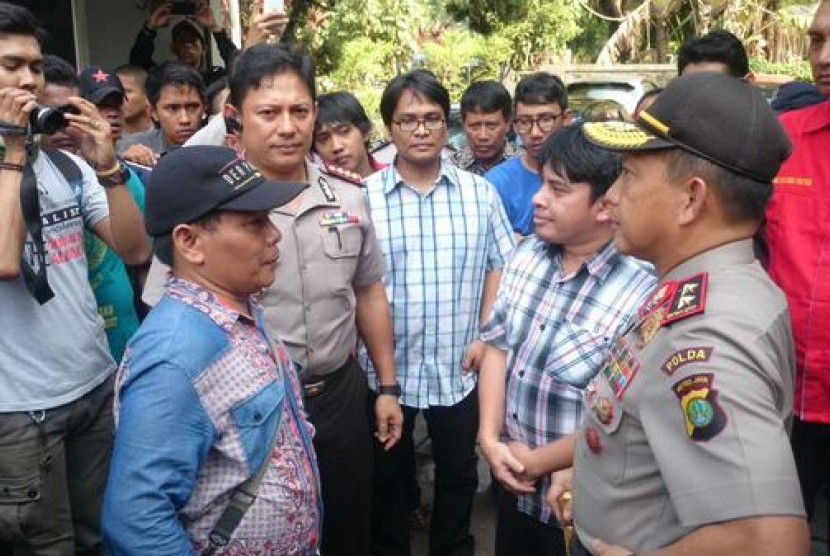 Kapolda Metro Jaya Irjen Tito Karnavian mengamankan demo di kantor Detik.com, Jumat (28/8).