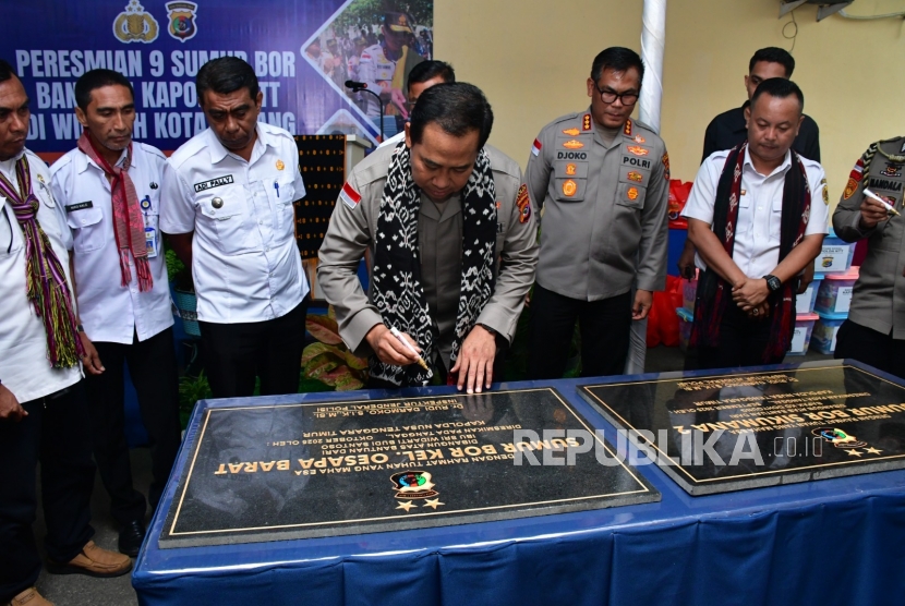 9 Sumur Bor Sekaligus Dibuka! Kapolda NTT Akhiri Penantian Panjang Warga Kupang Atas Air Bersih