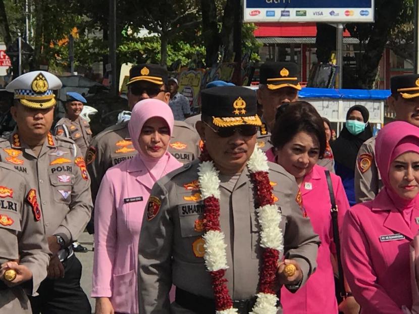 Kapolda Sumatra Barat, Irjen Pol Suharyono. Pada Senin (27/3/2023), Suharyono mengumumkan dua tersangka kasus pelecehan seksual di Fakultas Kedokteran Universitas Andalas. (ilustrasi)