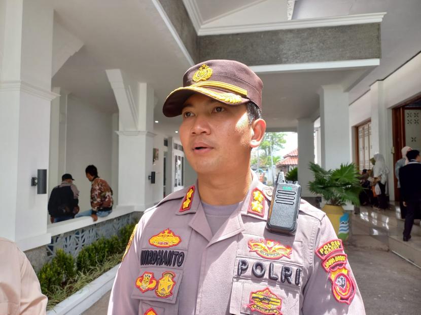 Kepala Polres (Kapolres) Karawang AKBP Wirdhanto Hadicaksono. 