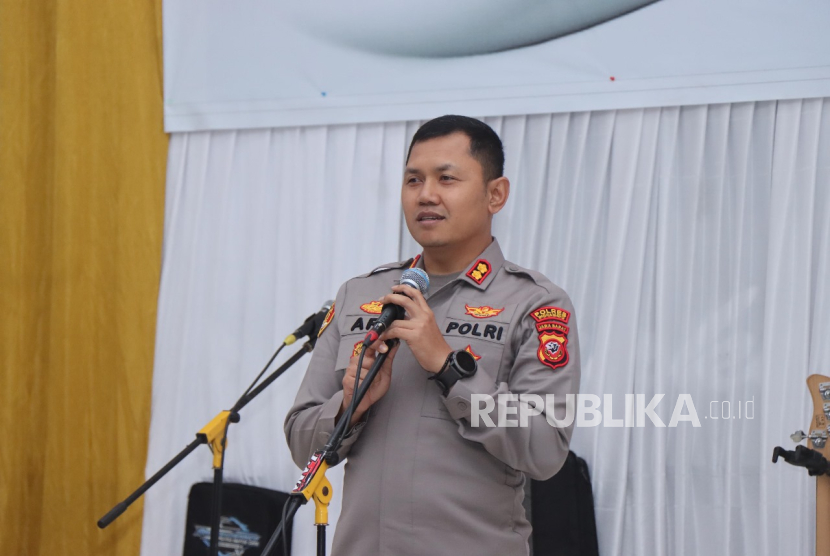 Kapolres Indramayu, AKBP Ari Setyawan Wibowo, sarankan nasabah bank yang melakukan setor atau tarik uang dalam jumlah besar untuk gunakan pengawalan polisi. 