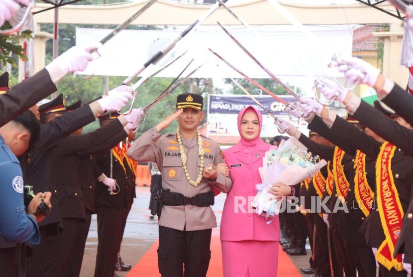Kapolres Indramayu yang baru, AKBP Mochamad Fajar Gemilang, di Mako Polres Indramayu, Senin (14/7/2025). 