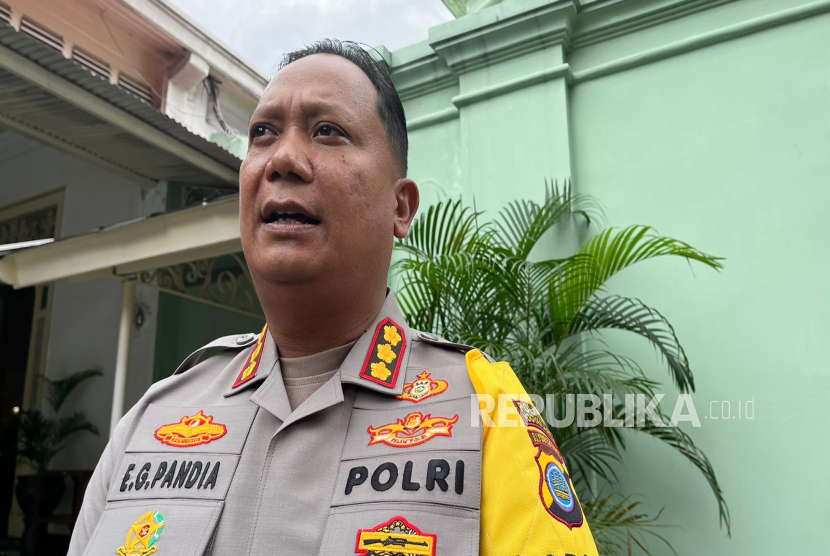 Kapolresta Yogyakarta yang baru, Kombes Pol Eva Guna Pandia angkat bicara terkait maraknya fenomena LGBT di media sosial. 