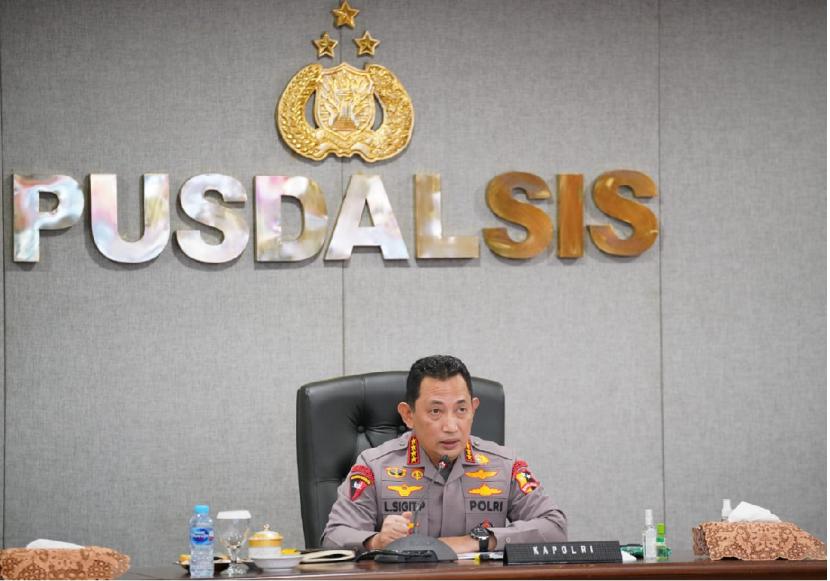 Kapolri Jenderal Listyo menggelar video conference kepada seluruh jajaran mulai dari tingkat Mabes Polri hingga Polda Jajaran  se-Indonesia, pada hari ini, Kamis (18/8).