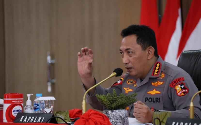 Kapolri Jenderal Listyo Sigit Prabowo menyoroti perilaku masyarakat yang menggunakan media sosial untuk mengevaluasi kinerja polisi. Foto Kapolri Listyo Sigit Prabowo (ilustrasi).