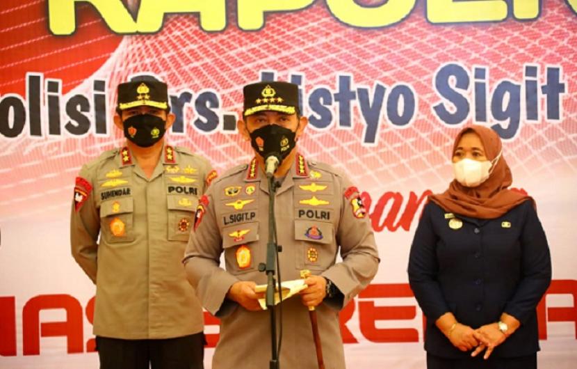 Kapolri Jenderal Listyo Sigit Prabowo menyatakan pihaknya bakal menyediakan posko vaksinasi di titik-titik jalur mudik. Ilustrasi.
