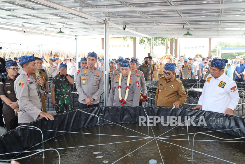 Kapolri Jenderal Listyo Sigit Prabowo meresmikan Balai Latihan Polisi Peduli Pengangguran (Poliran) Polda Banten.