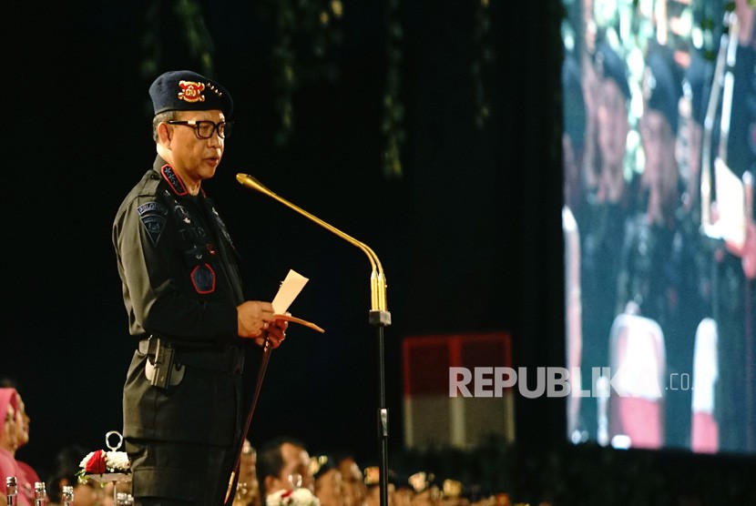 Kapolri Jenderal Pol Tito Karnavian memberi sambutan saat acara peringatan HUT ke-73 Korps Brimob, Kelapa Dua, Depok, Jawa Barat, Rabu (14/11/2018).