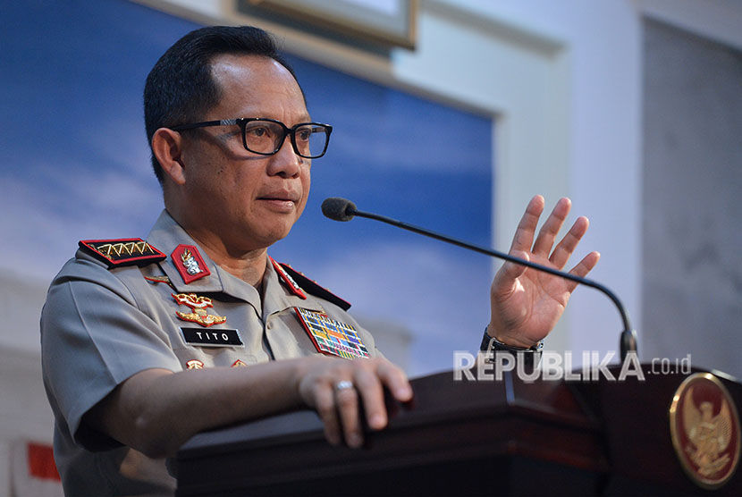 Kapolri Jenderal Pol Tito Karnavian memberikan keterangan mengenai penindakan terduga teroris seusai mengikuti rapat terbatas di Kantor Presiden, Jakarta, Selasa (22/5). 