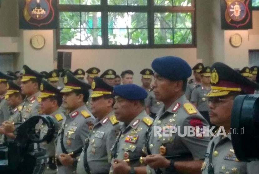  Kepolisian Negara Republik Indonesia (Polri melakukan mutasi dan rotasi jabatan baru terhadap 535 personel.