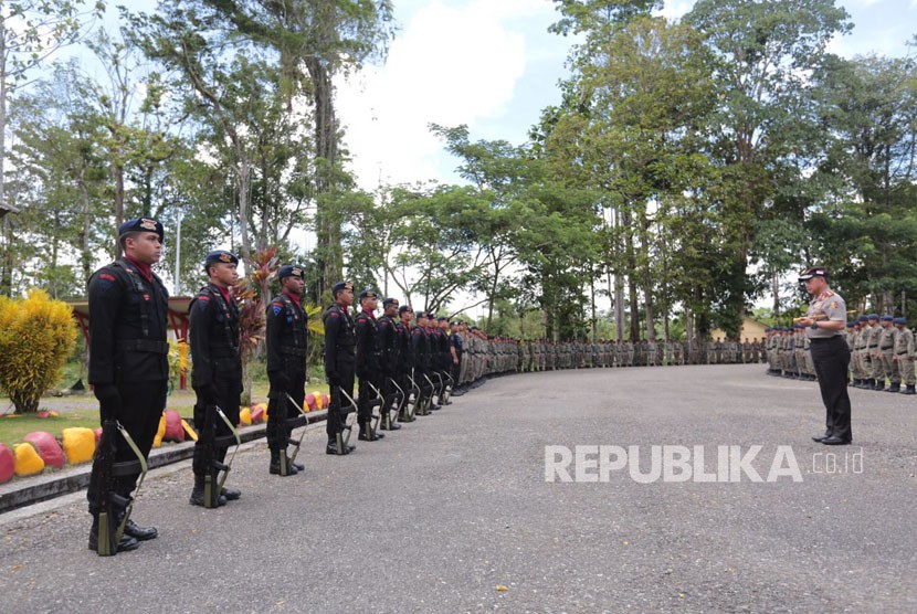 [Ilustrasi] Kapolri Jenderal Polisi Muhammad Tito Karnavian memberikan pengarahan personel TNI Polri di Mimika Papua.