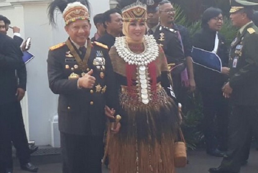 Kapolri Jenderal Tito Karnavian dan Istri mengikuti upacara peringatan HUT RI di Istana Merdeka