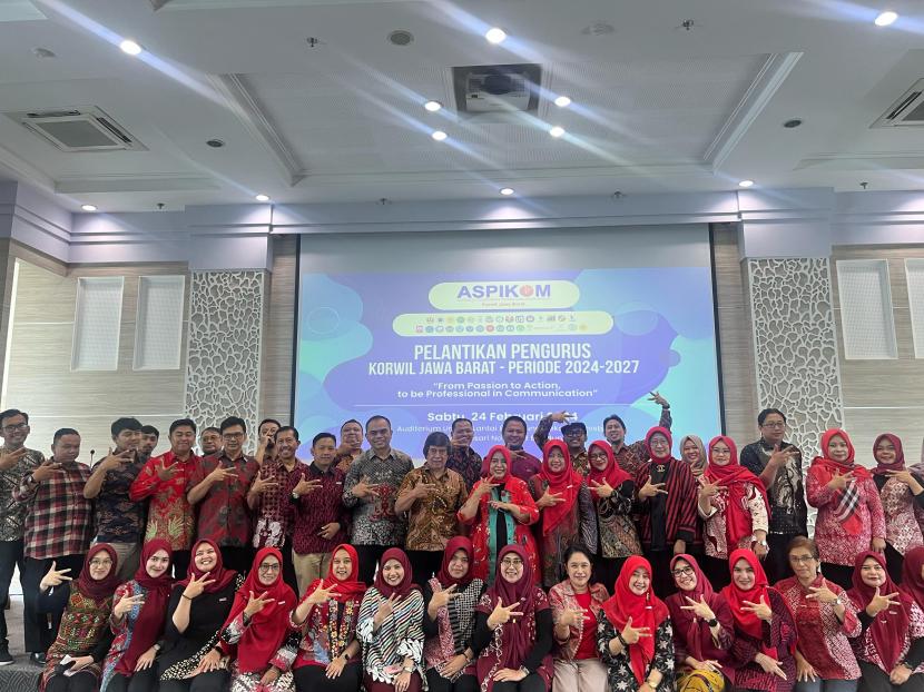 Kaprodi S1 Fikom Unisba Dr. Ani Yuningsih M.Si terpilih kembali menjadi Ketua Aspikom Wilayah Jawa Barat masa kerja 2024-2027. 