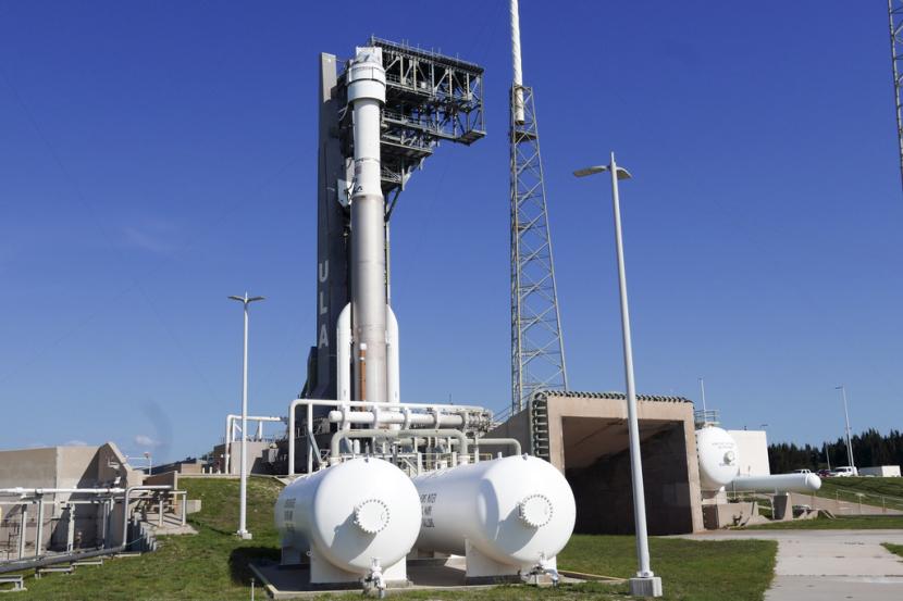 Kapsul Starliner Boeing di atas roket Atlas V siap di Space Launch Complex 41 di Stasiun Angkatan Luar Angkasa Cape Canaveral untuk misi ke Stasiun Luar Angkasa Internasional, Jumat, 31 Mei 2024, di Cape Canaveral, Florida. Peluncuran dijadwalkan pada bulan Juni 1.