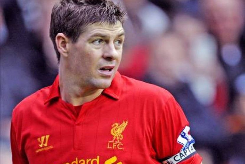 Kapten Steven Gerrard.