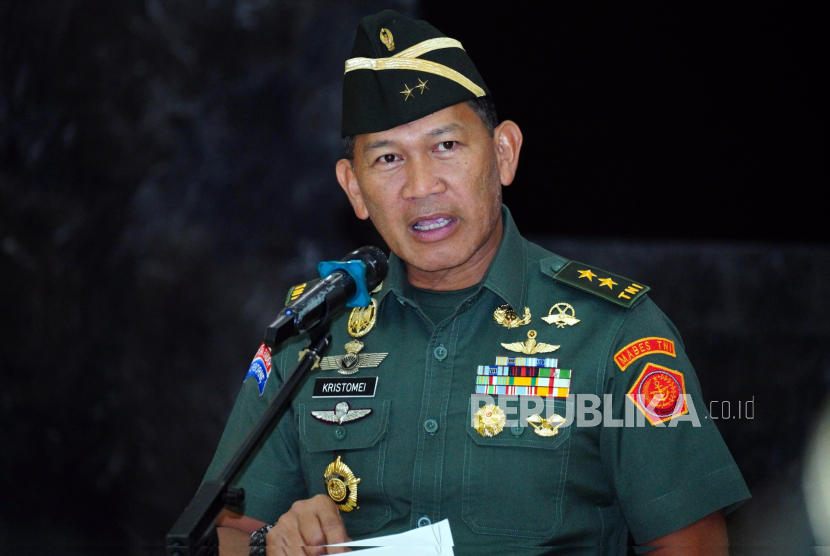 Kapuspen TNI Mayjen Kristomei Sianturi.