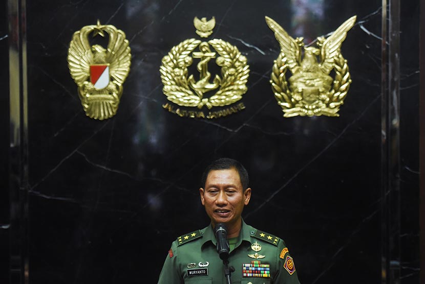 The Head of Information Center of the Indonesian Military, Mayor General Wuryanto, hold a press conference on the US entry ban on National Defense Forces (TNI) Chief General Gatot Nurmantyo and his delegation, Sunday (October 22).