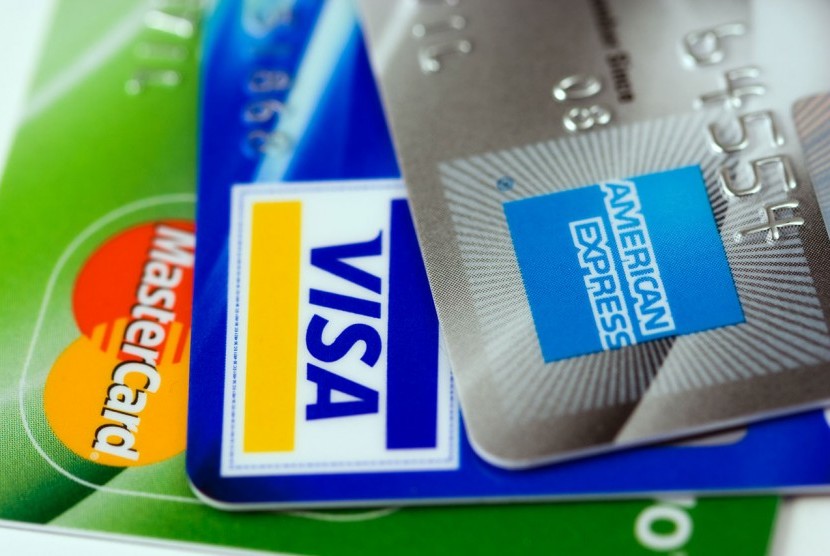 Perbankan nasional dan swasta akan segera melakukan kenaikan bea meterai dalam tagihan bulanannya kartu kredit. Hal ini seiring ketentuan Undang-Undang No 10 Tahun 2020 tentang Bea Meterai yang akan mulai berlaku pada Januari 2021 mendatang.