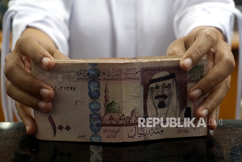 Uang Riyal Arab Saudi.