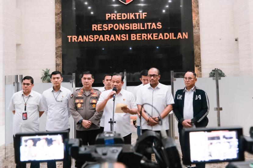 Kasatgas Anti-Mafia Bola Polri Irjen Asep Edi Suheri dalam jumpa pers di Gedung Bareskrim Polri, Jakarta Selatan, Rabu, 27 September 2023. 