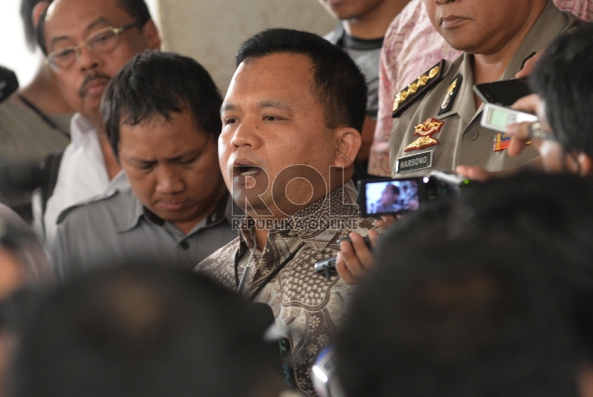   Kasubdit III Tindak Pidana Umum Bareskrim Polri Kombes Pol Umar Surya Fana memberikan keterangan kepada wartawan.