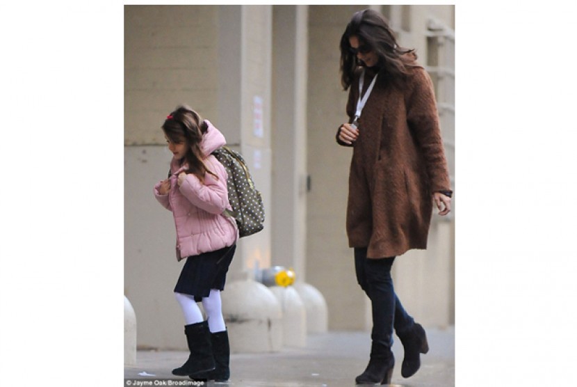 Katie Holmes dan Suri Cruise yang kompak