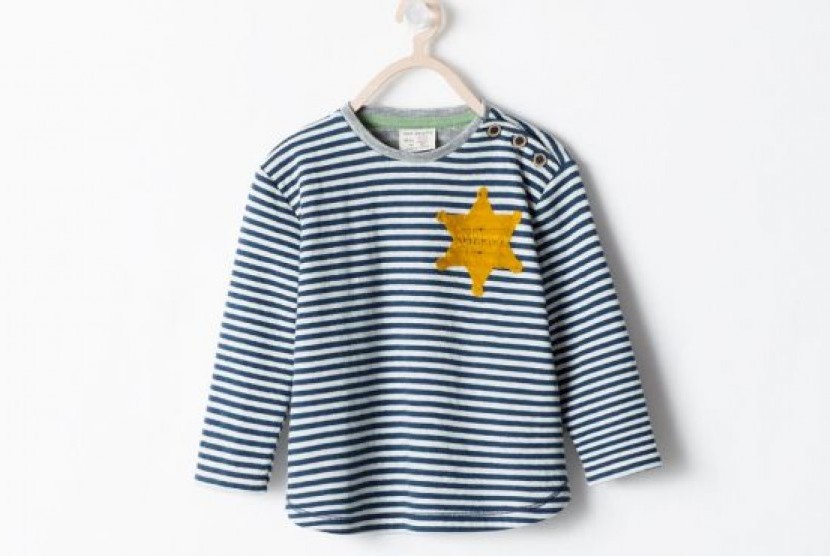 Kaus anak-anak produk Zara yang menuai kecaman karena dinilai mirip dengan baju tahanan Yahudi di kamp-kamp konsentrasi Nazi