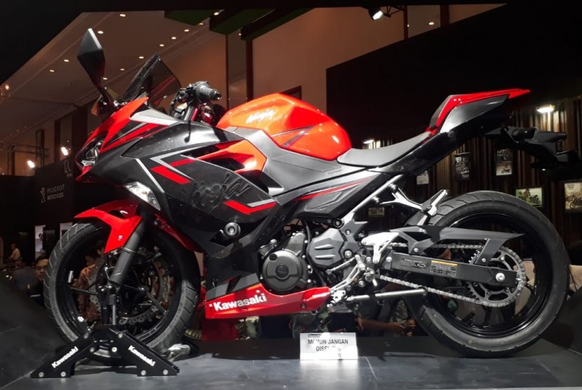 Kawasaki Motor Indonesia (KMI) merilis versi terbaru dari New Ninja 250 untuk Model 2019 di Jakarta, Rabu (31/10). 