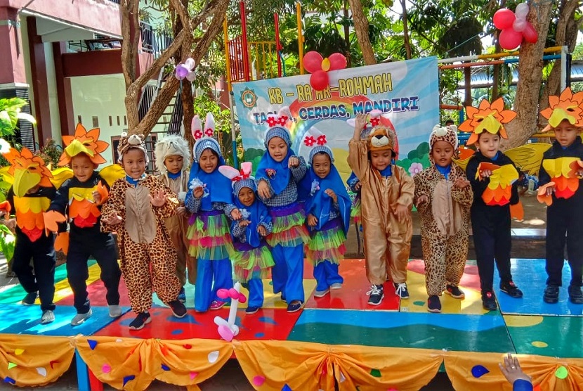 KB-RA Ar-Rohmah Pesantren Hidayatullah Malang menggelar Festival Para Pejuang, Senin (11/11).